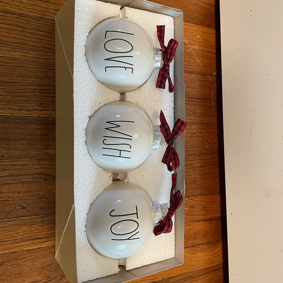 Rae Dunn ornament set - Picture 3 of 3